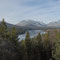 Blick auf den See Atnsjøen und die runden Berge von Rondane vom Rastplatz Sohlbergplassen
