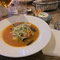 Wir entscheiden uns für die traditionelle Fischsuppe des Hauses