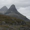 Wolken ziehen über die Gipfel am Trollstigen