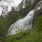 Jetzt im Frühjahr führt der Svandalsfossen besonders viel Wasser