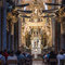 Messe in der voll besetzten Kathedrale von Santiago de Compostela