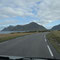 Fahrt entlang der Küste auf den Lofoten