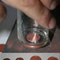 Lavamos las monedas con ácido clorhídrico (lo venden como salfumán) aclaramos y secamos bien las monedas ya limpias.