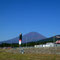 青空に富士山がくっきり！