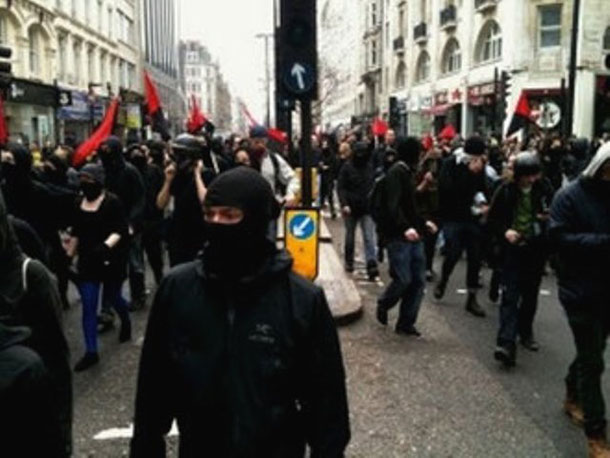 Black bloc , London, marts 2011 