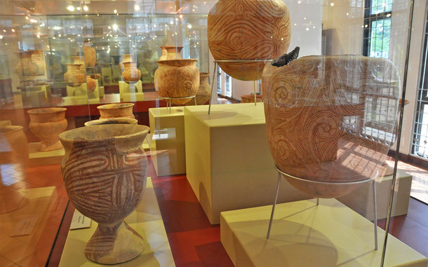 世界遺産「バンチェンの古代遺跡(タイ)」出土の彩陶