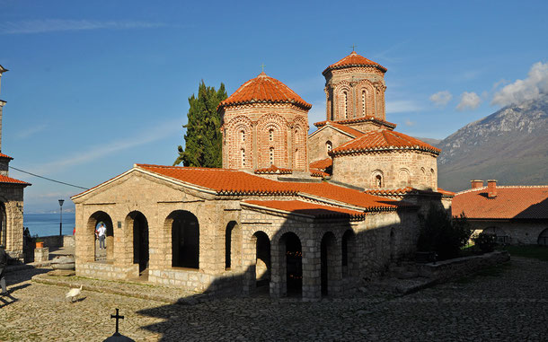聖ナウム修道院