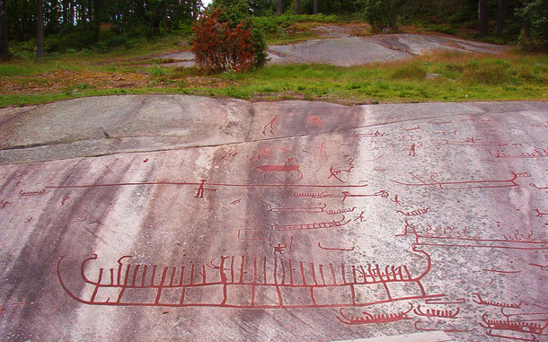 スウェーデンの世界遺産「タヌムの線刻画群」