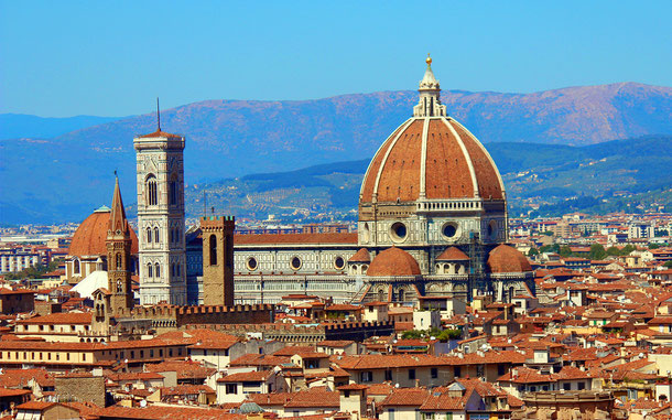 イタリアの世界遺産「フィレンツェ歴史地区」のサンタ・マリア・デル・フィオーレ大聖堂