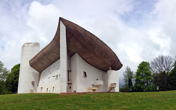 世界遺産「ル・コルビュジエの建築作品 - 近代建築運動への顕著な貢献(スイス/ドイツ/フランス/ベルギー/インド/日本/アルゼンチン共通)」、ノートルダム・デュ・オー礼拝堂、通常・ロンシャンの礼拝堂