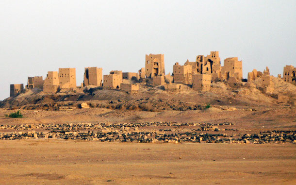 イエメンの新世界遺産「古代サバ王国のランドマーク、マーリブ」、古代都市マーリブの遺跡