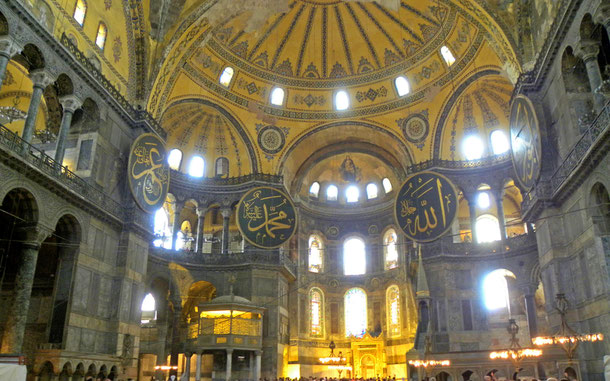 トルコの世界遺産「イスタンブール歴史地区」、アヤ・ソフィア