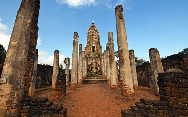 世界遺産「古代都市スコータイと周辺の古代都市群(タイ)」、シーサッチャナーライのワット・プラ・シー・ラタナ・マハタート