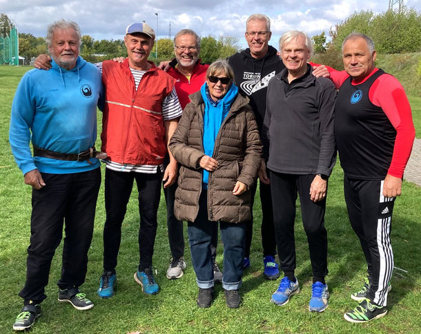 Von links: Gerhard Zachrau - Udo Giehl - Dr. Klaus Lutter - Gertrud Böhm - Martin Baranzke - Dr. Herbert Mussinghoff - Uwe Luszick-Gahlen.