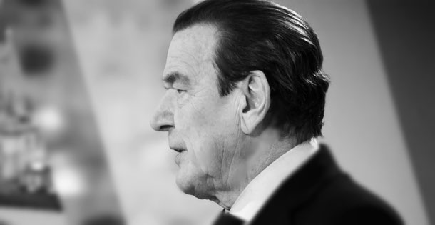 Gerhard Schröder by Stepro / Steffen Prößdorf. Licensed under CC BY-SA 3.0