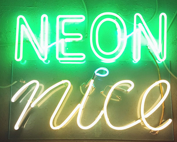 Neonjoecks individuell