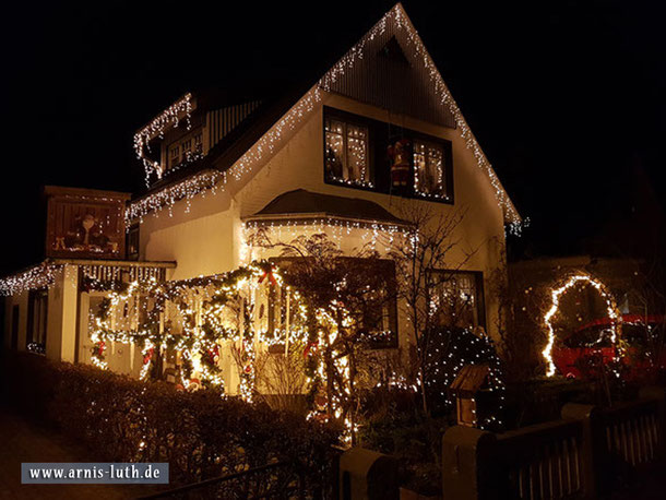 Spaziergangsfund: Das wohl "weihnachtlichste" Haus im Norden in diesem Jahr!