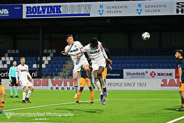 Gyliano van Velzen kopt hier de 1-2 binnen, vanuit een goed aangesneden corner....
