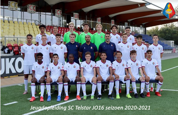 Klik op deze foto om naar de individuele spelers foto's van SC Telstar.nl te gaan......