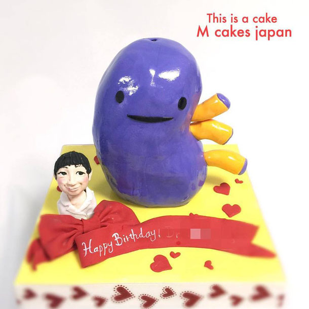 腎臓ドクターのバースデーケーキ💕 #iheartguts #kidney #dr #birthday #cake #fondantcake #fondantfigure #腎臓 #ドクター #誕生日ケーキ