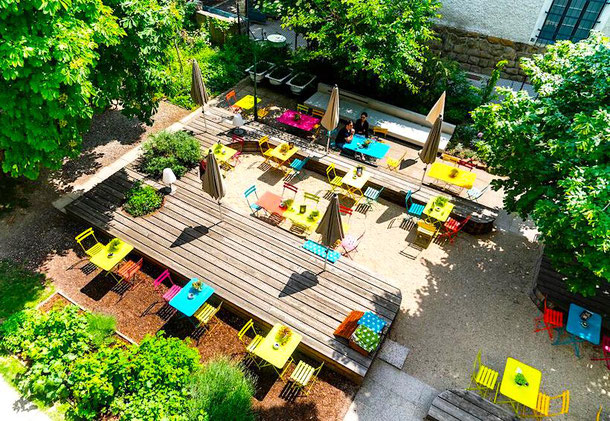 social hotel in Vienna where refugees work