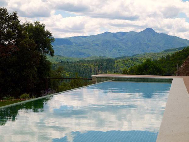 Unusual hotel near Barcelona and Girona