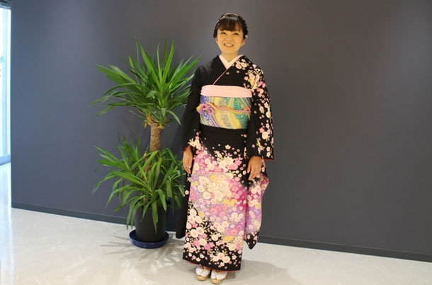 訪問着も小紋も色無地も和装はキュライヘアー。もちろんアップもお任せ。美容院ですから。