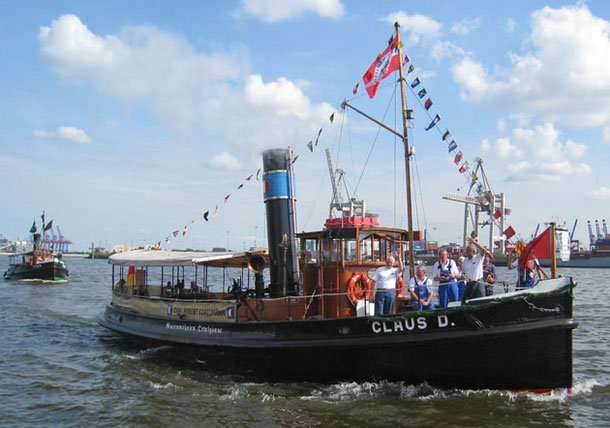 Presentation at the Museumshafen Oevelgönne on August 6th, 2010. Foto Helmuth Schulze-Trautmann