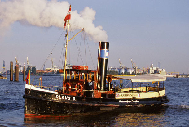 Approaching the Museumshafen on October 7th, 2001, Foto Andreas Westphalen