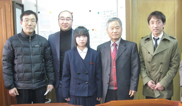 龍湖高校校長先生・テコンドー部監督・西村先生・真利愛選手