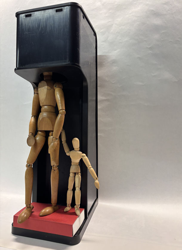 Question of perspective, 13 x 19 x 43 cm, 2025/33