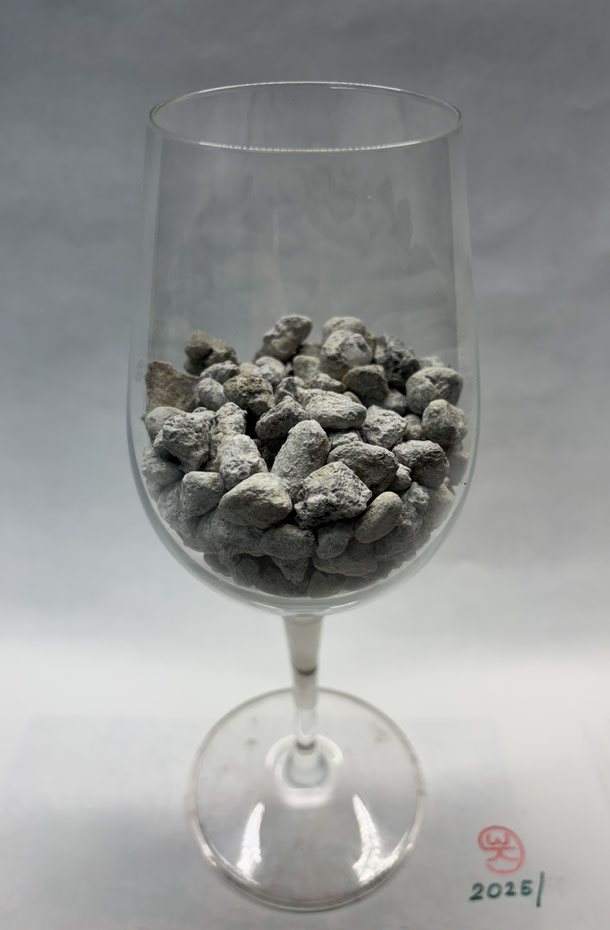 A glass of Styrian tartar Grand Cru, 2025/60