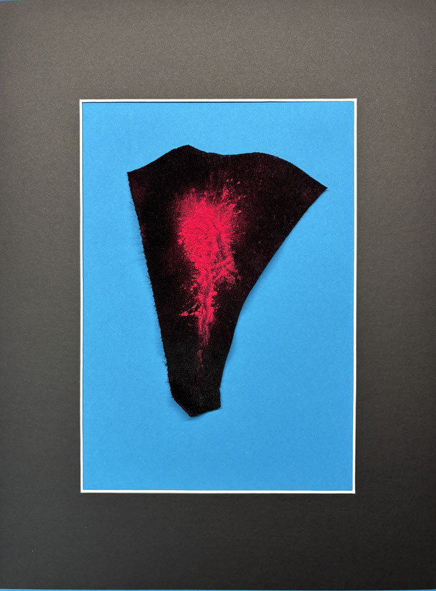 Red on black skin, 40 x 30 cm, 2025/1