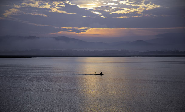 Flussfahrt auf dem dem Irrawady Fluss in Myanmar