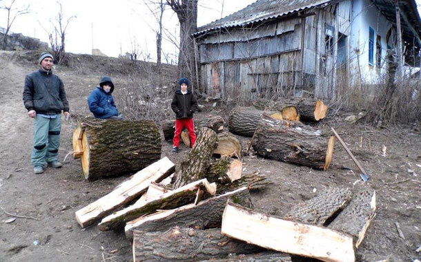 Holzschlag-Aktion zu Gunsten der Ärmsten - Februar 2015