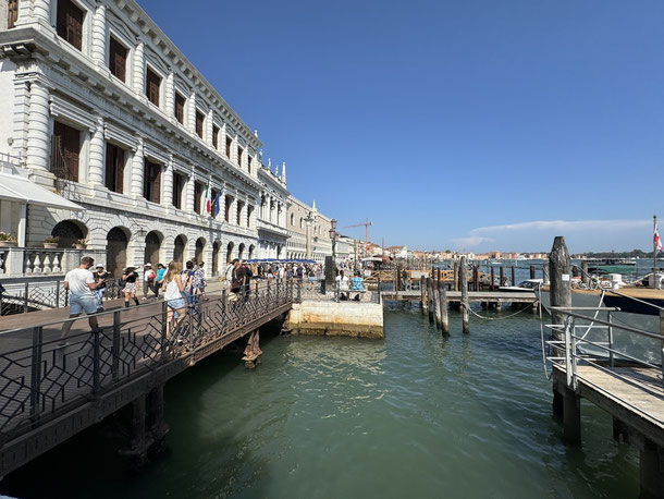 Uferpromenade beim Markusplatz