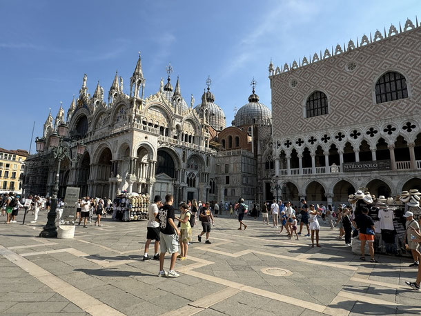 Basilika San Marco und der Dogenpalast 