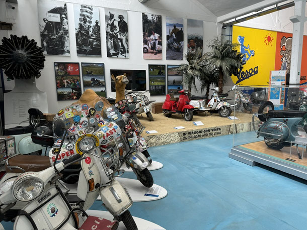 Legendäre Vespas, mit denen große Touren gemacht wurden