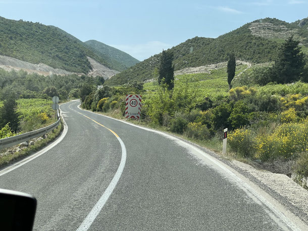 Straße auf der Halbinsel Pelješac 