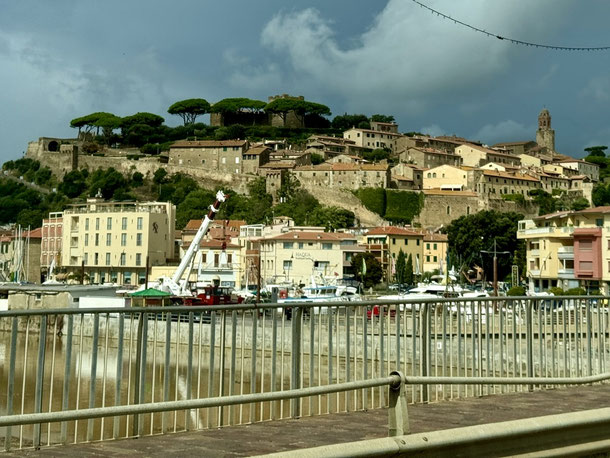 Altstadt von Castiglione della Pescaia mit Festung 