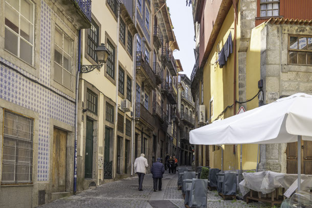 Bild: Im Ribeirinho-Viertel in Porto