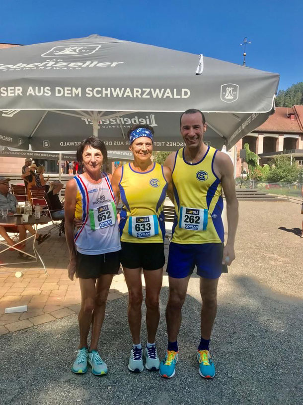 v.l.: Elisabeth Henn, Ilona Stahl, Francis Benkida, Manfred König (abwesend, da nicht mehr fotogen ;) )