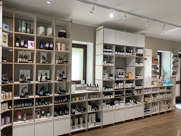 Naturkosmetik bei Cura Prevent in Leipzig. Nadine Kutzschebauch