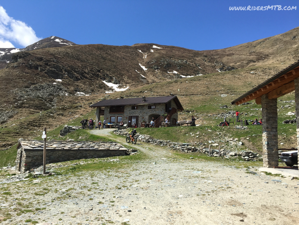 Ecco il nuovo Rifugio FONTANA MURA (Alpe Sellery superiore)