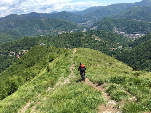 Ma ad attenderci c'è questo breve single track in cresta 