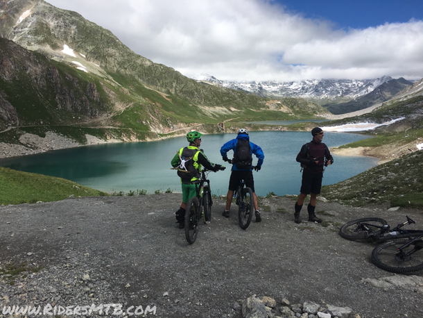 ........ Il panorama su LAC DU GRAND BAN