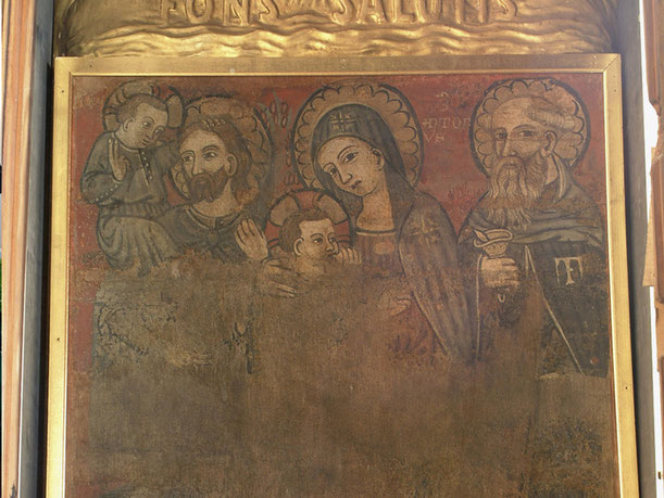 Quadro: la Madonna con Gesù, a sinistra San Cristoforo Martire, e a destra Sant'Antonio. Si trova nell'abside dell’altare maggiore