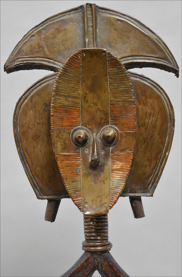 Kota reliquary, Gabon • Wood, copper & iron • Private collection