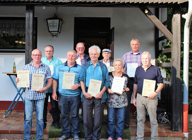 v.l Axel Will, Michael Hans, Frank Schröder, Werner Schmitt, Dieter Will, Horst Scheid, Irene Schröder, Riko Schmitt, Mike Seibert