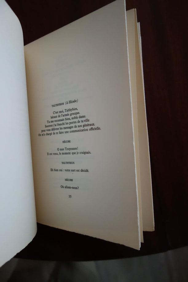 Euripide, adaptation de Jean-Paul Sartre, Les Troyennes, NRF Gallimard, 1965, édition originale, un des 80 exemplaires sur Hollande, livre rare